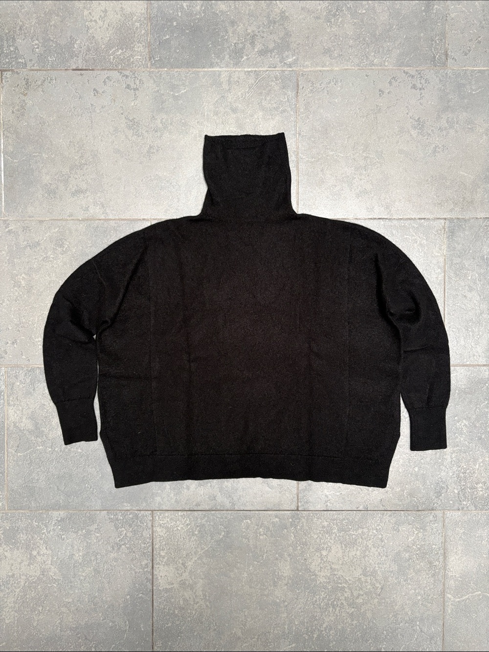 Club Monaco 100% Cashmere Black Turtleneck Sweater